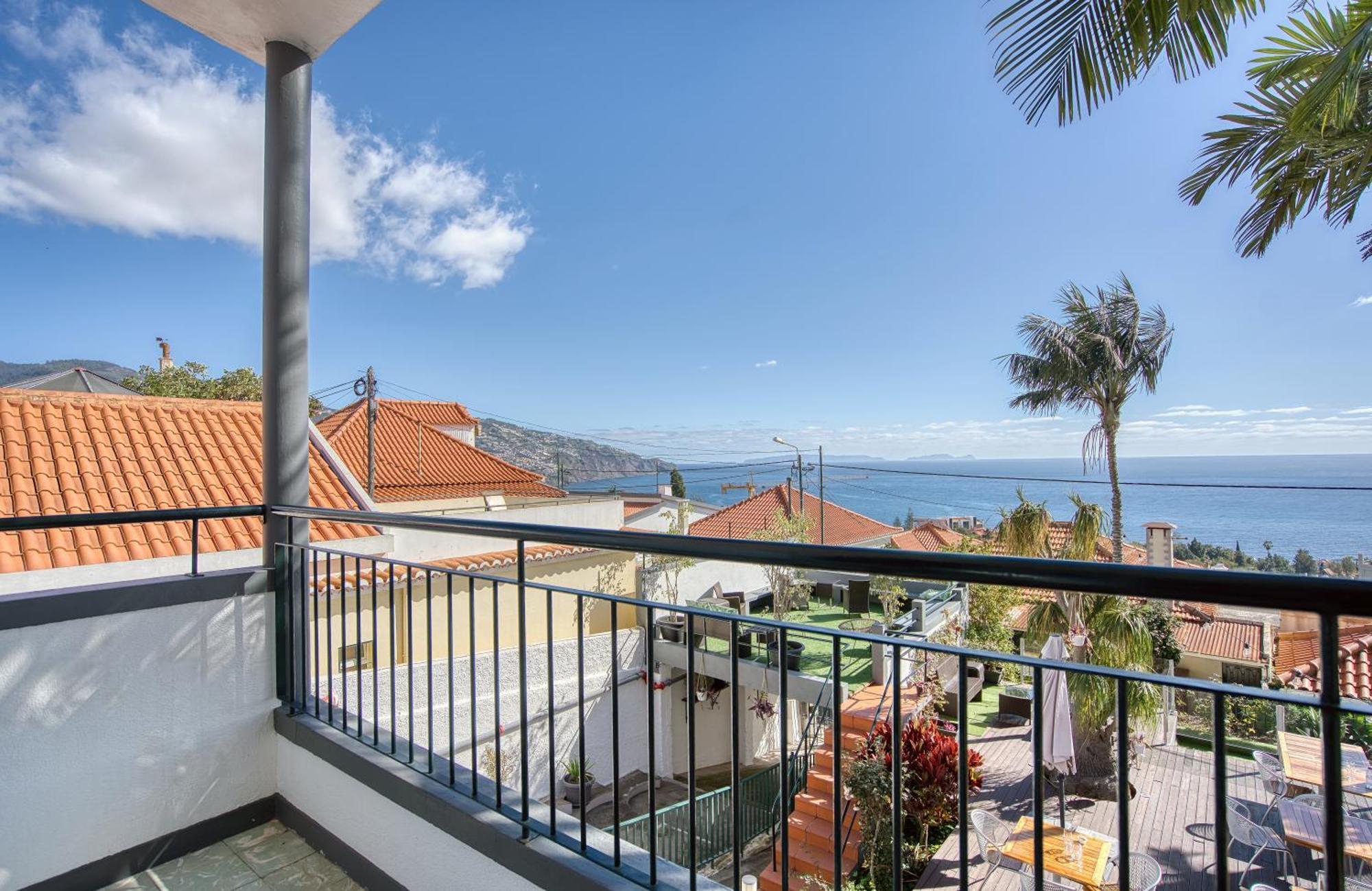 Vila Camacho Guest House Фуншал Екстериор снимка